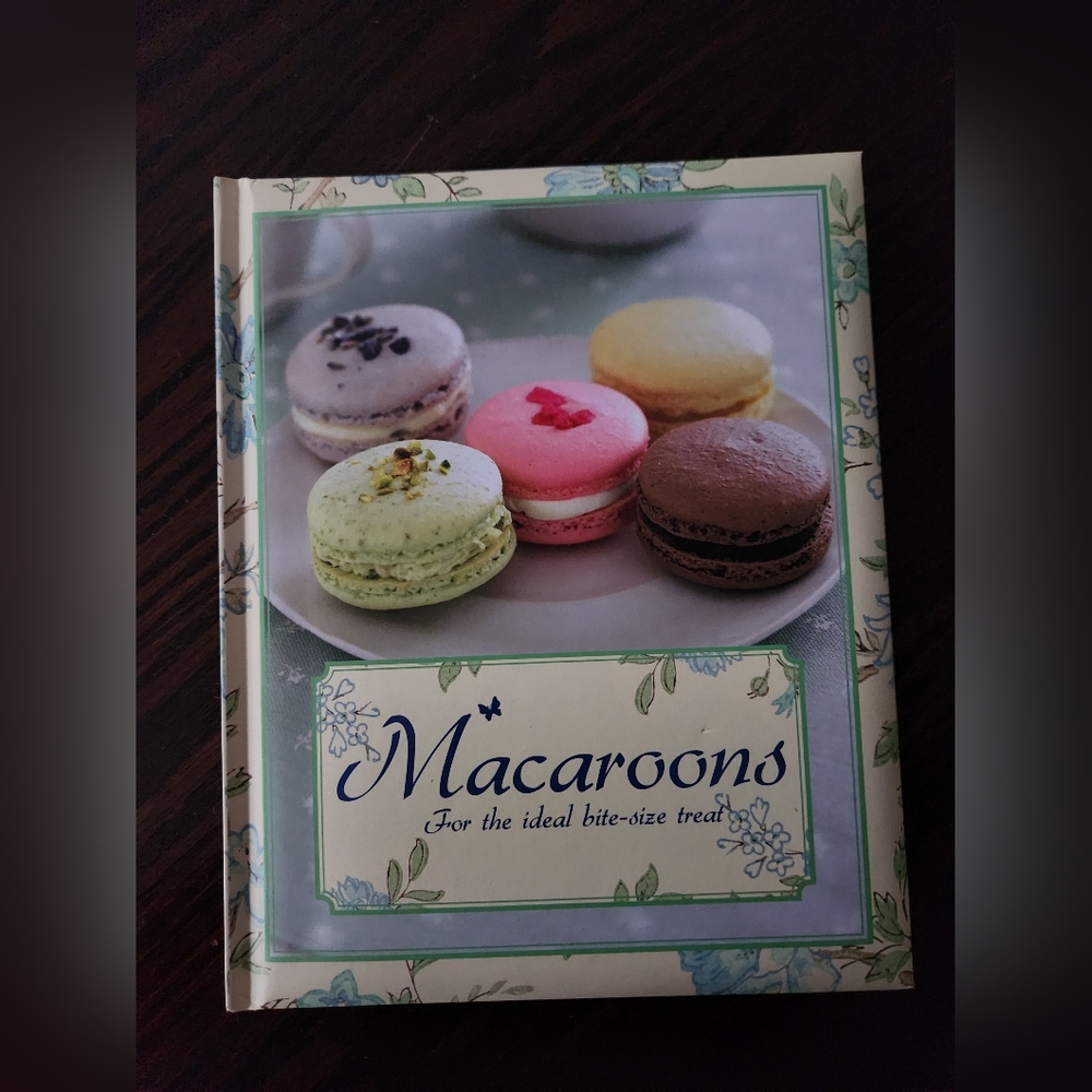 Macaroons cookbook